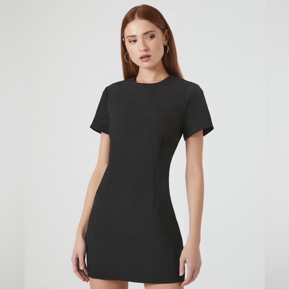 Beautiful black back cutout mini dress